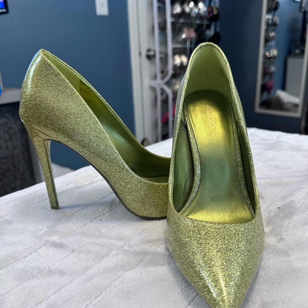 Aldo Gold/GreenStiletto Heels for Special Occasions